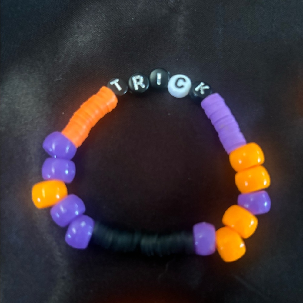 Trick word bracelet 👻🎃🕷️